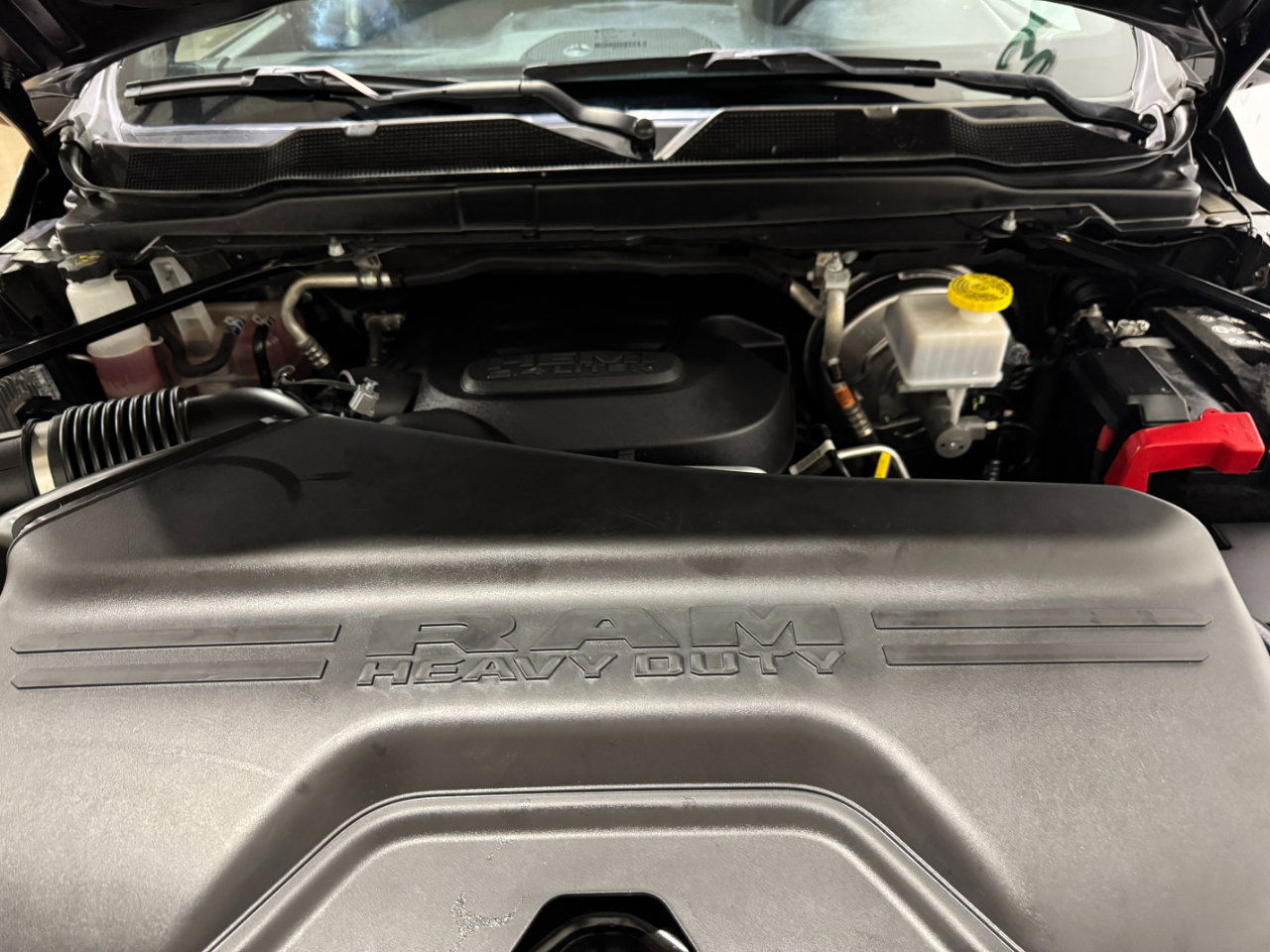 Used 2024 RAM 2500 Tradesman w/ Chrome Appearance Group image 63