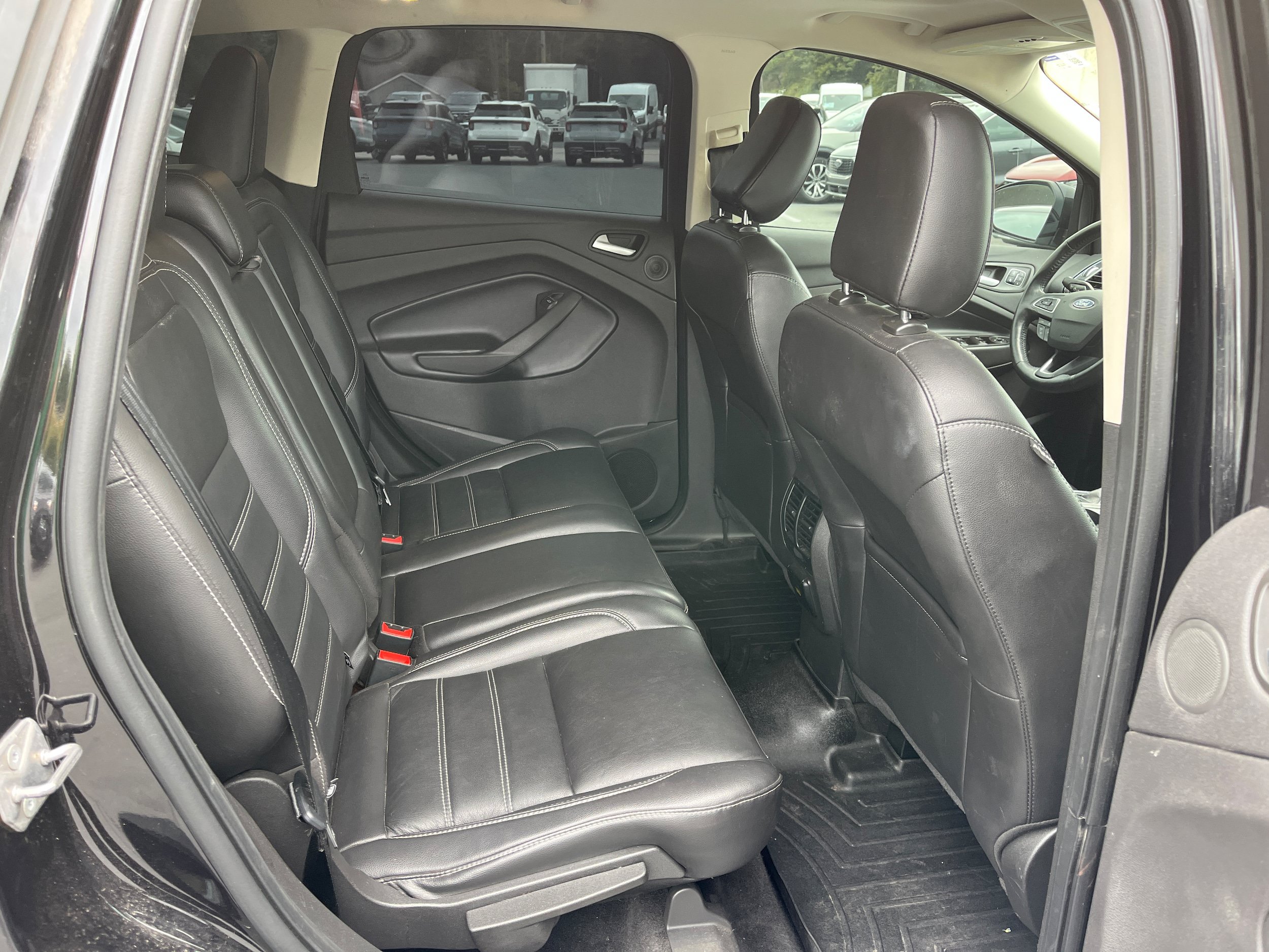 Certified 2019 Ford Escape Titanium AWD/4WD image 8