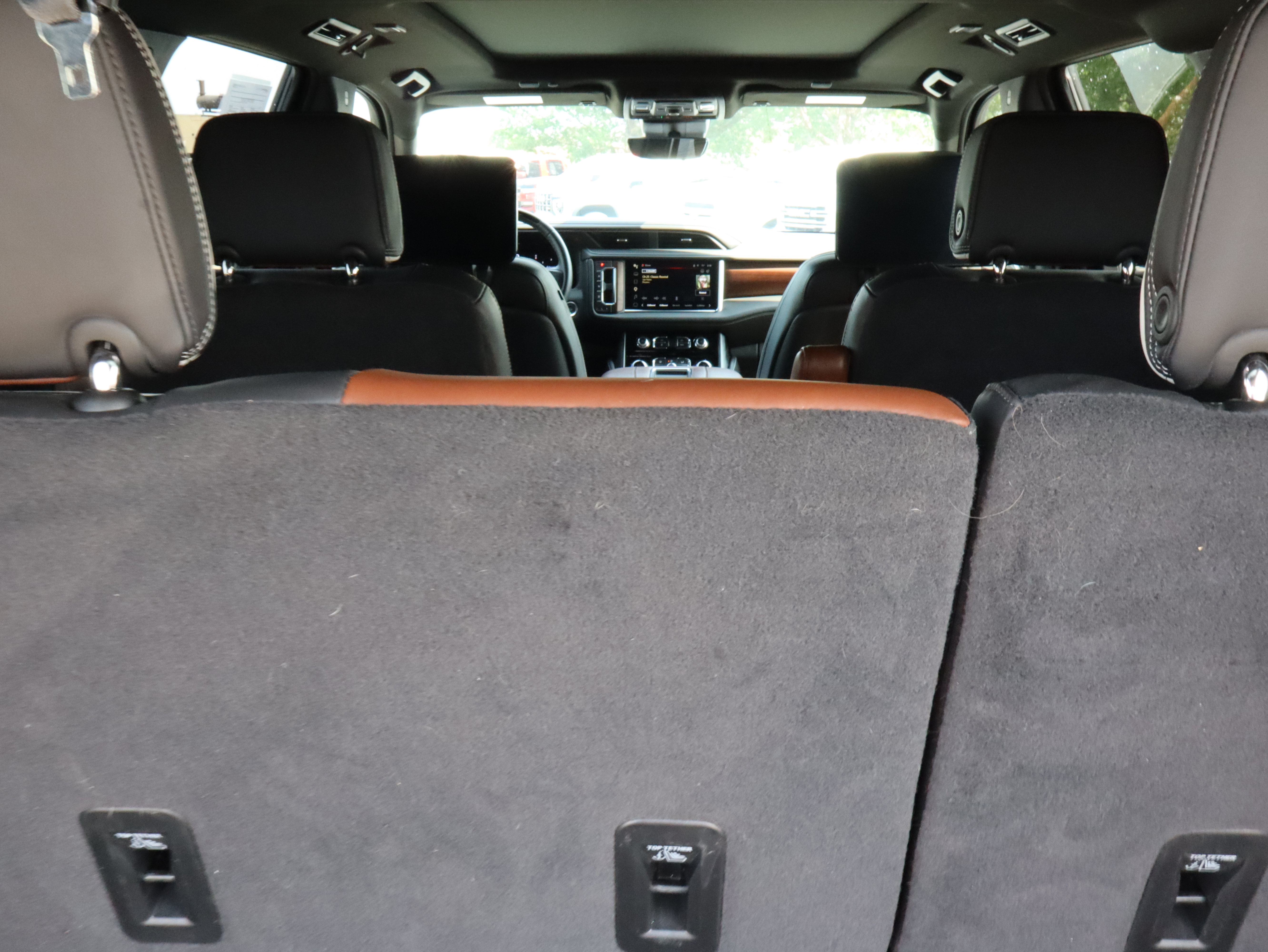 Used 2024 GMC Yukon Denali Ultimate AWD/4WD image 15