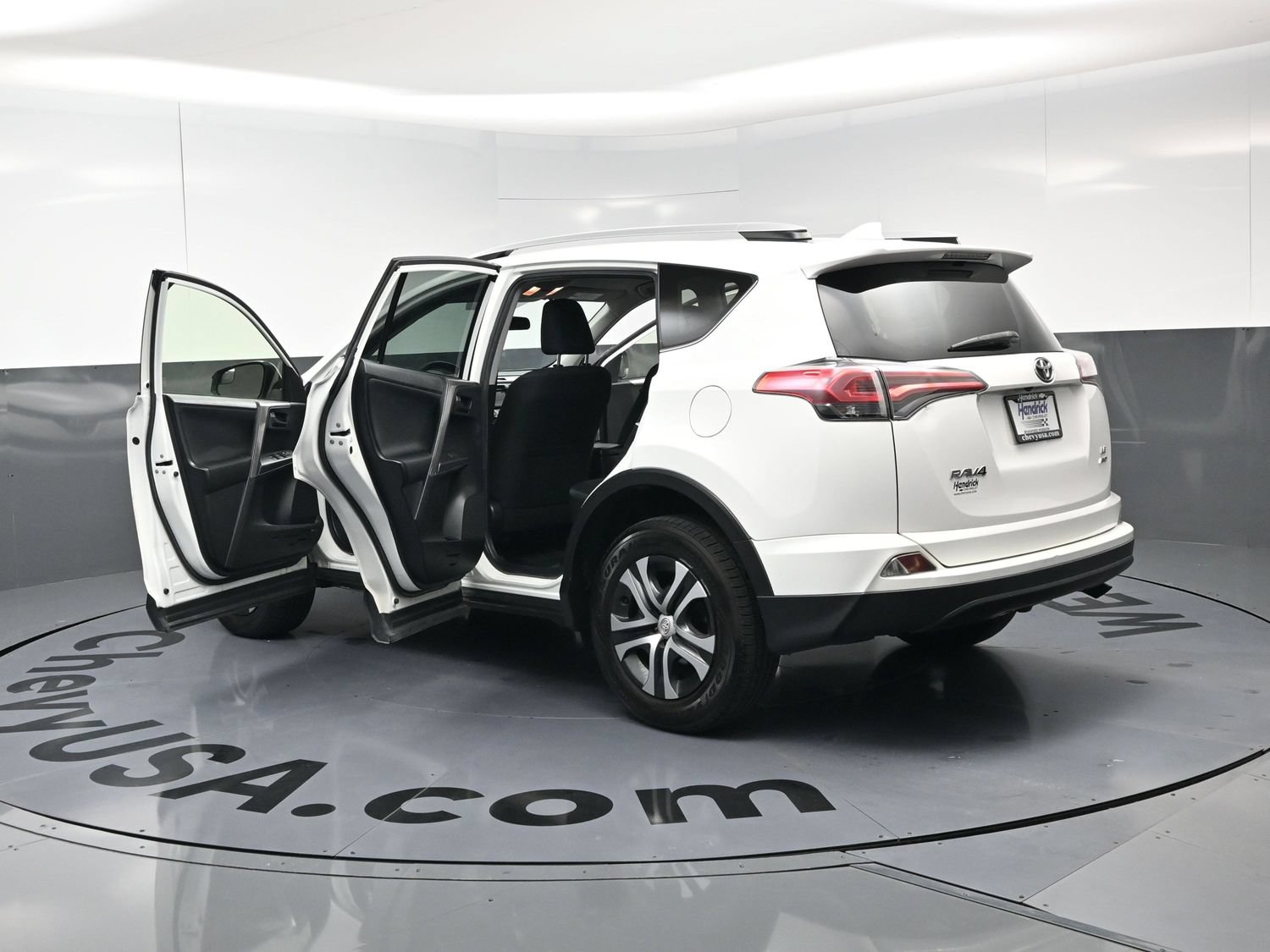 Used 2016 Toyota RAV4 LE AWD/4WD image 27