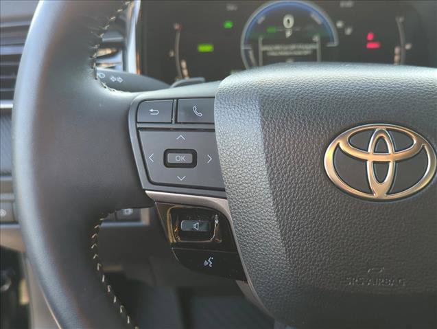 Certified 2025 Toyota Camry SE w/ Convenience Package FWD image 12