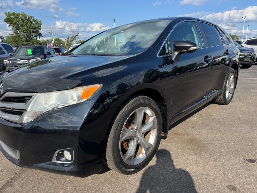 Used 2013 Toyota Venza LE AWD/4WD image 9