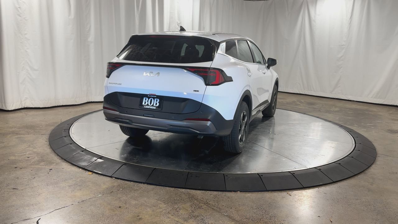 New 2026 Kia Sportage LX image 8