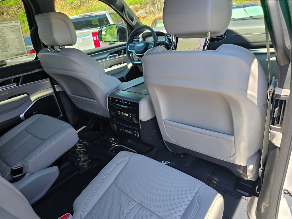 New 2026 Jeep Grand Wagoneer L 4WD w/ Premium Group I image 27
