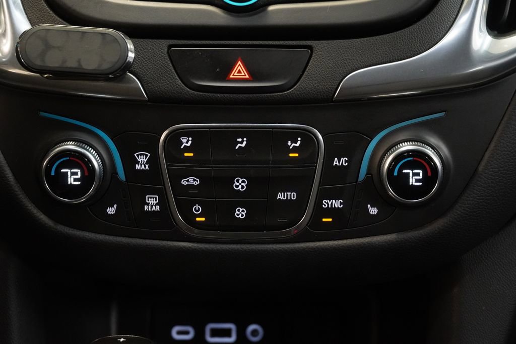 Used 2021 Chevrolet Equinox LT FWD image 22