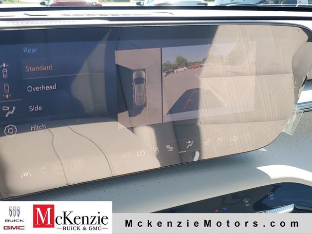 New 2027 Buick Enclave Avenir w/ LPO, Floor Liner Package FWD image 20