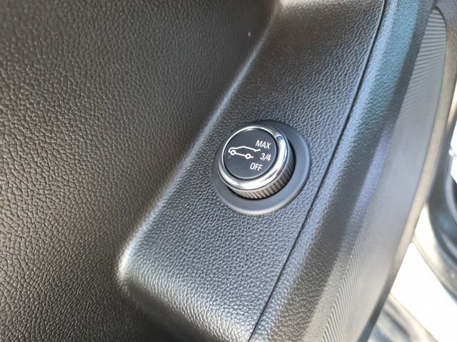 Used 2023 Chevrolet Traverse LT image 15