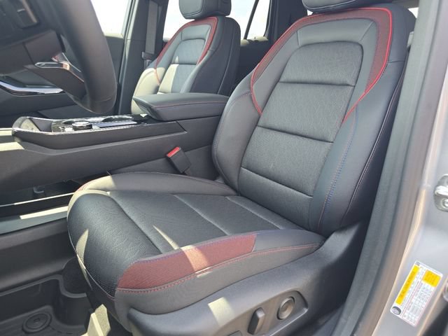 New 2026 Chevrolet Equinox RS w/ Convenience Package III FWD image 23