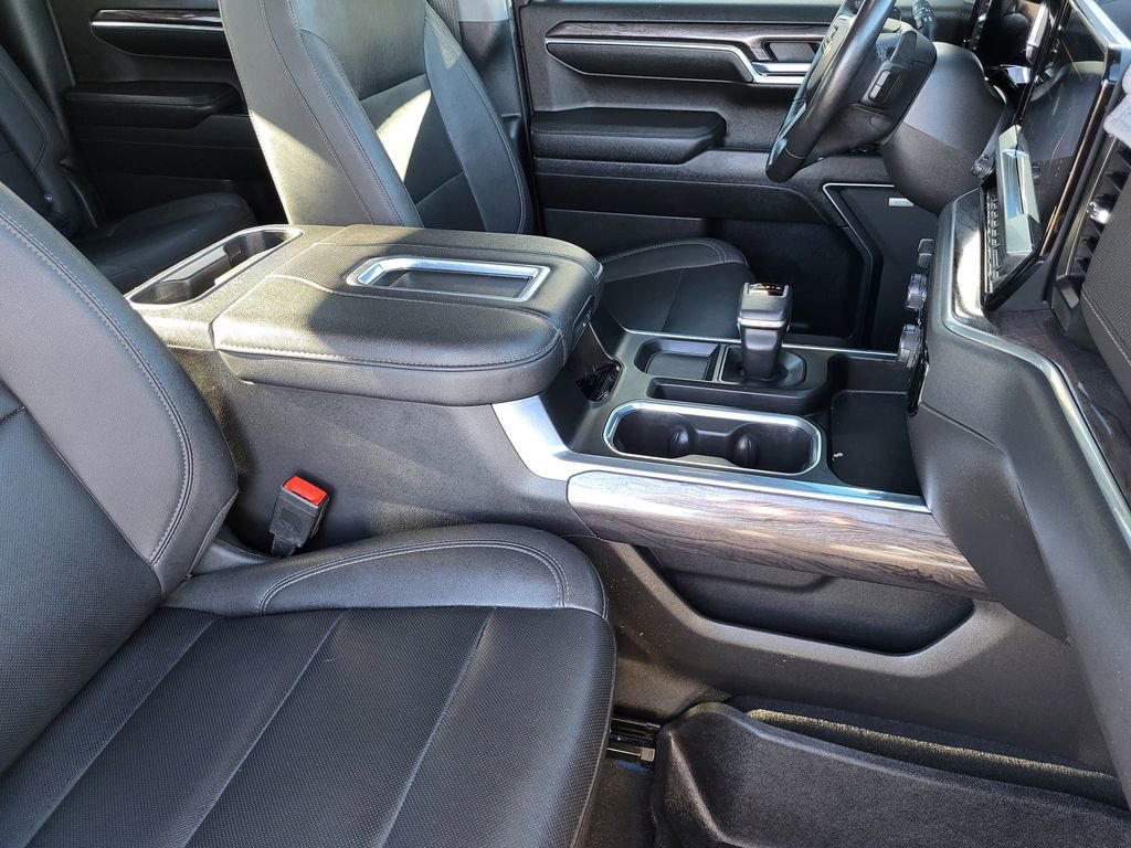 Used 2022 Chevrolet Silverado 1500 LTZ w/ LTZ Premium Package image 11