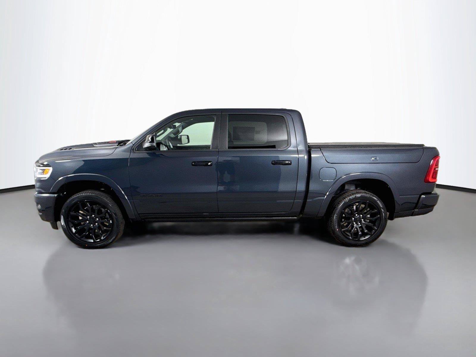 New 2027 RAM 1500 Limited AWD/4WD image 8