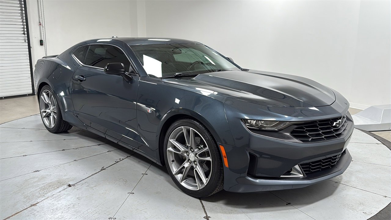 Used 2020 Chevrolet Camaro LT w/ RS Package image 3