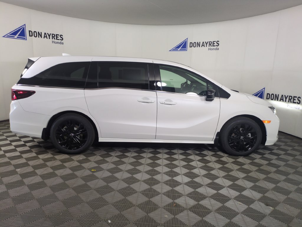New 2027 Honda Odyssey Sport-L image 7