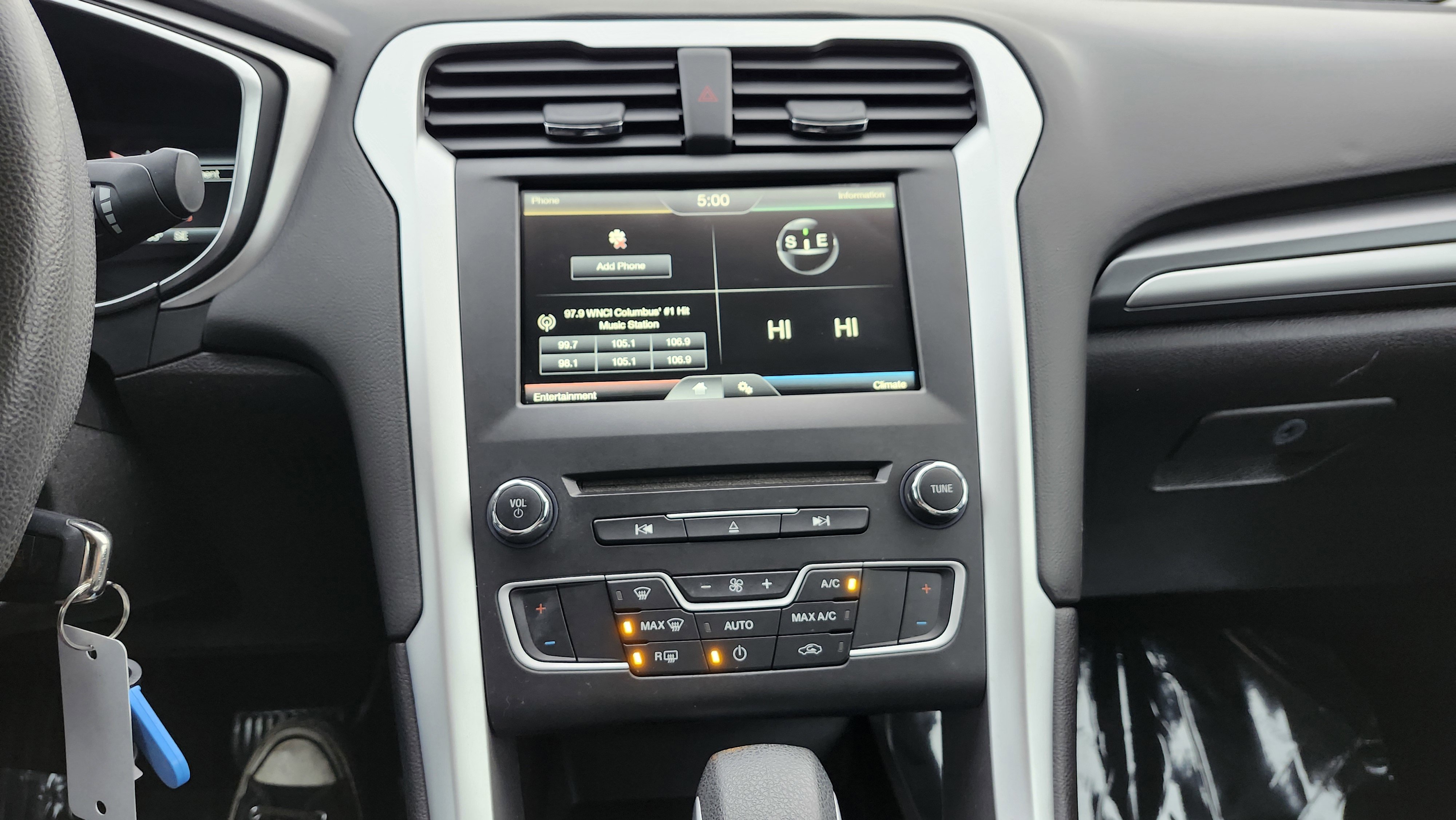 Used 2016 Ford Fusion SE image 29