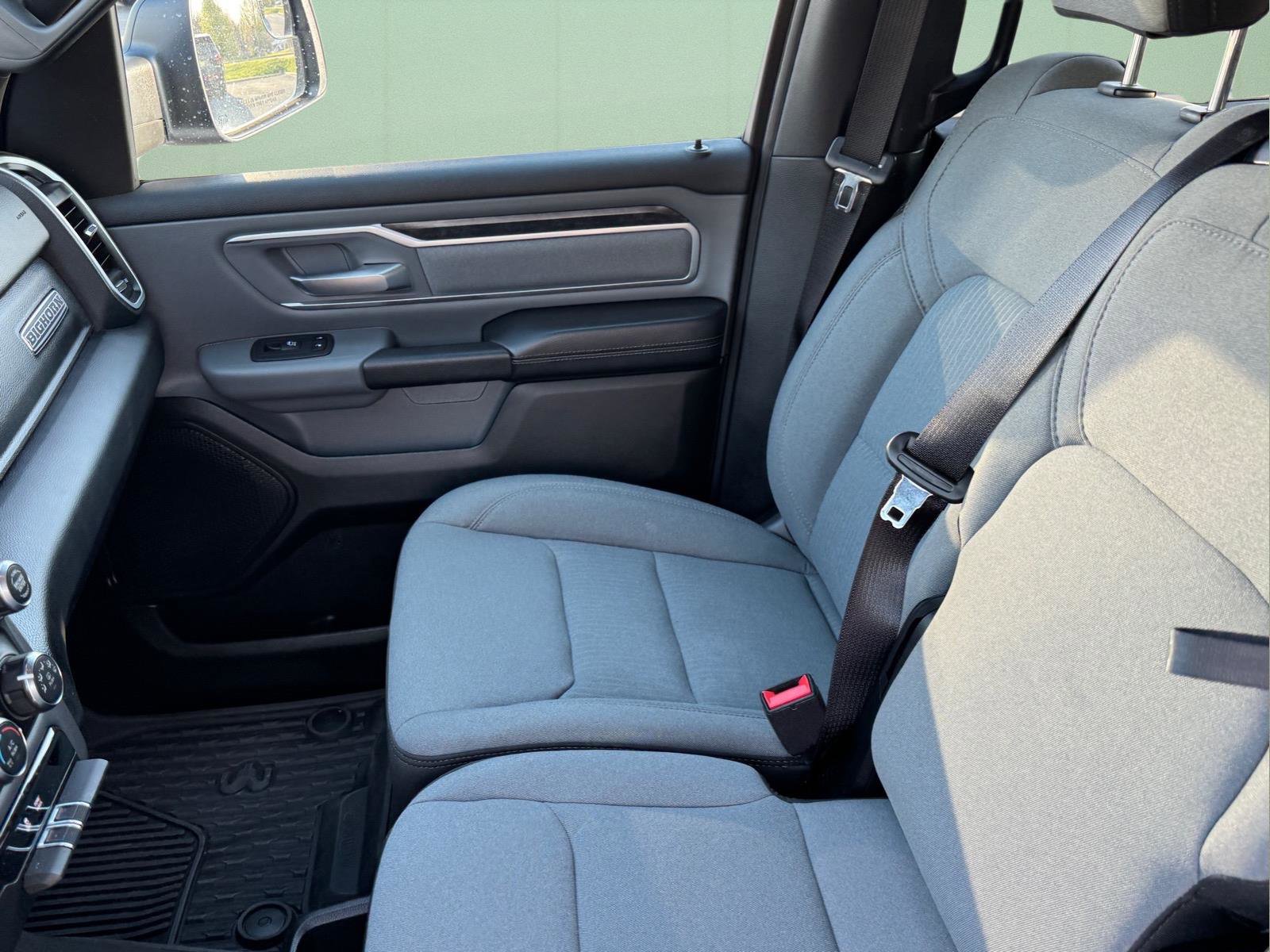 Used 2023 RAM 1500 Big Horn AWD/4WD image 9