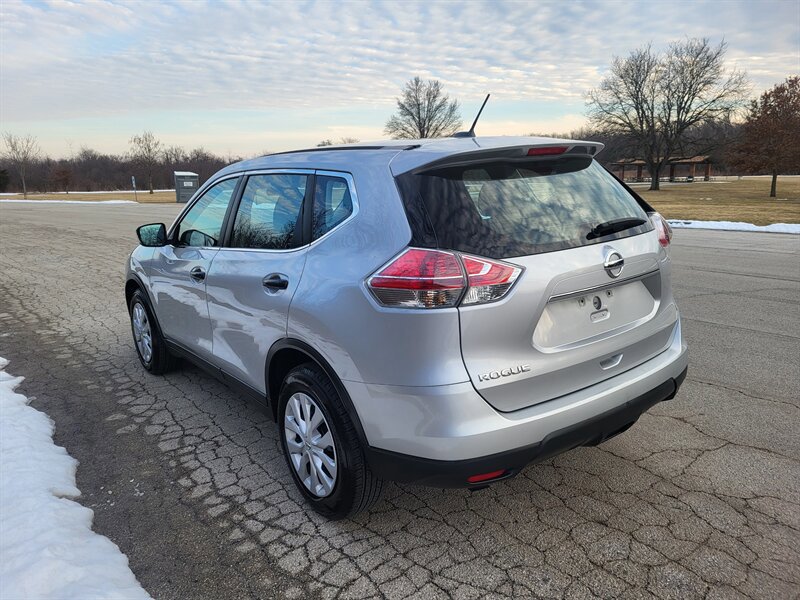 Used 2016 Nissan Rogue S image 9