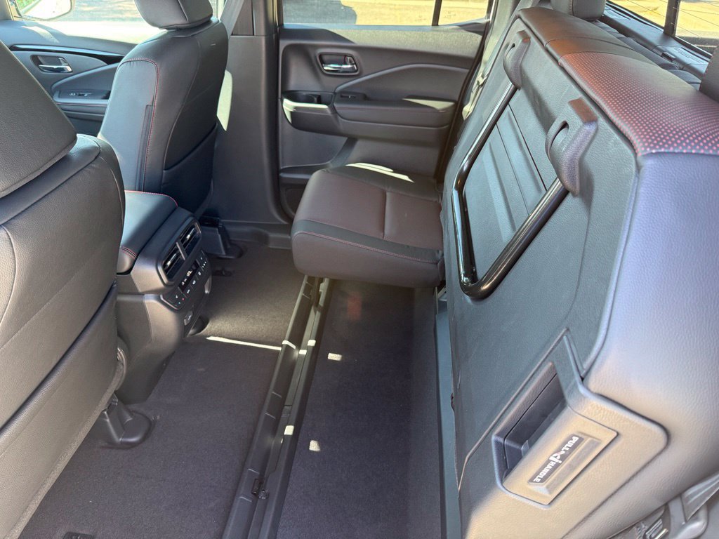 New 2026 Honda Ridgeline Black Edition image 16
