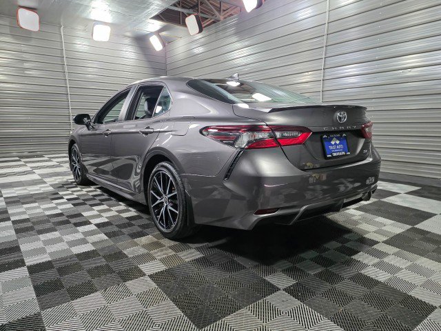 Used 2021 Toyota Camry SE w/ Carpet Mat Package (TMS) image 7