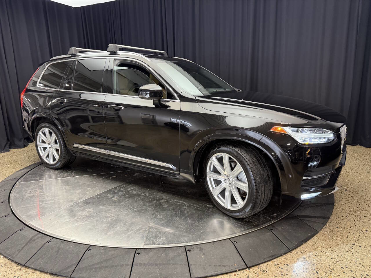 Used 2016 Volvo XC90 T6 AWD/4WD image 12