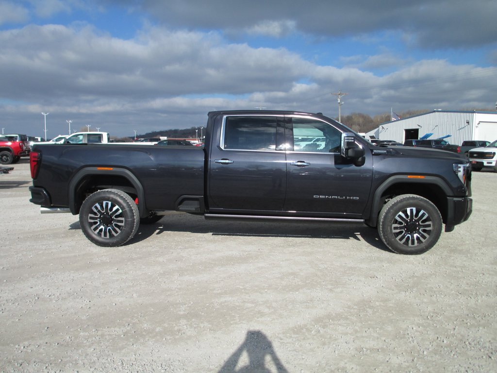New 2026 GMC Sierra 3500 Denali Ultimate image 3