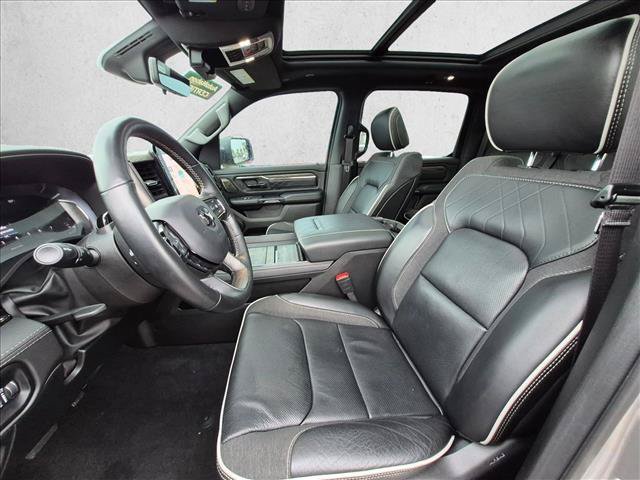 Used 2025 RAM 1500 Limited AWD/4WD image 10