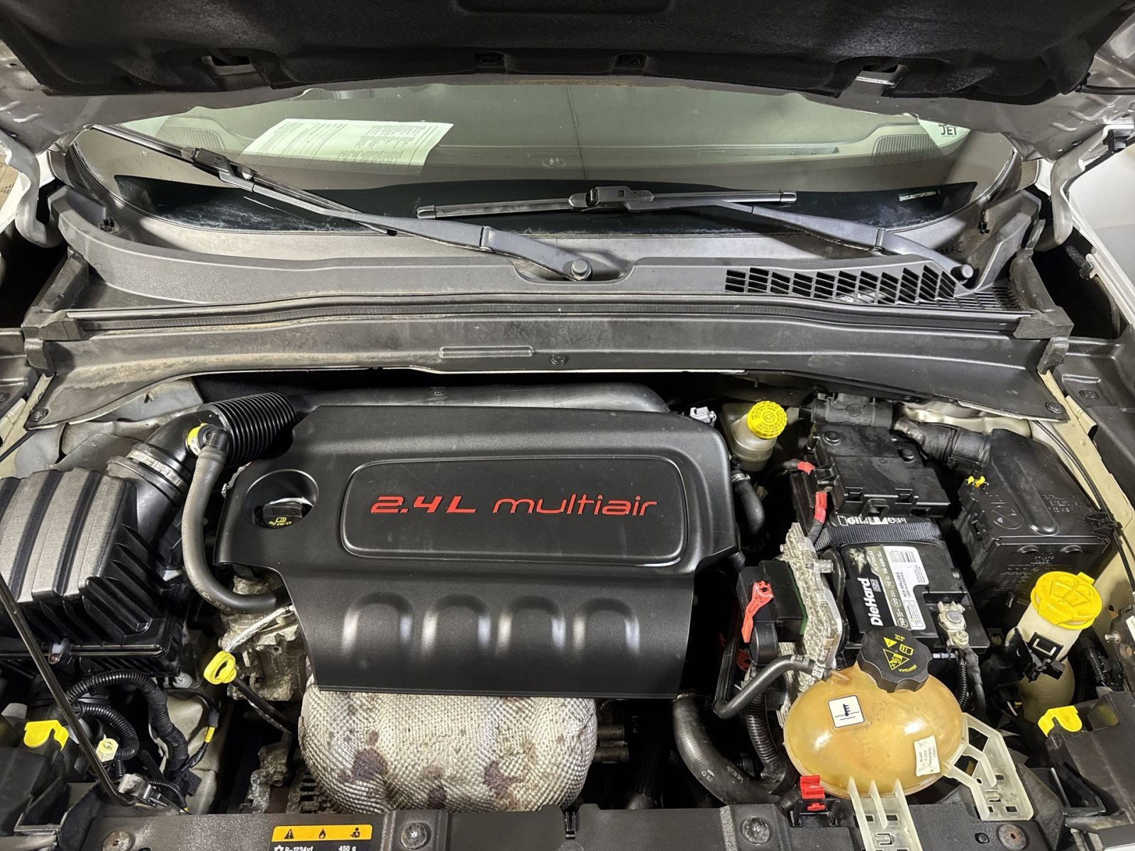 Used 2016 Jeep Renegade Limited image 29