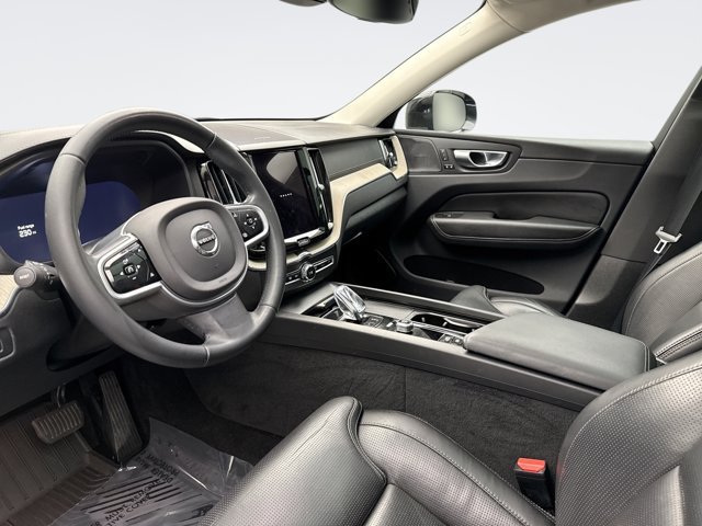 Used 2022 Volvo XC60 B6 Inscription AWD/4WD image 10
