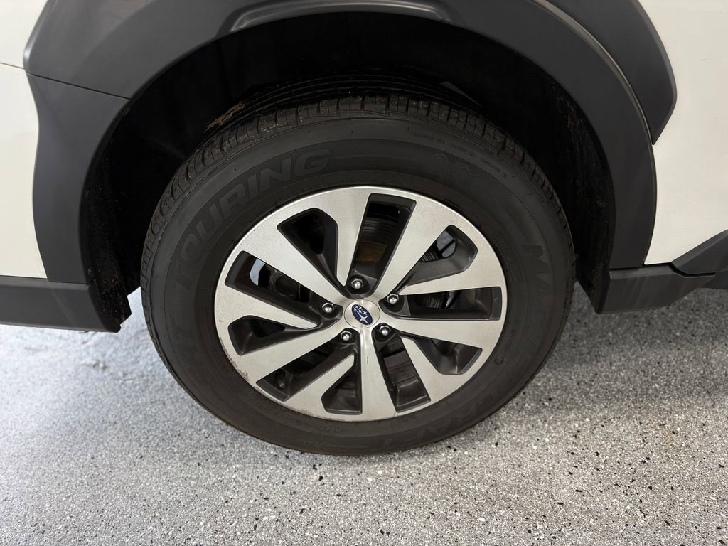 Used 2024 Subaru Outback Premium AWD/4WD image 29