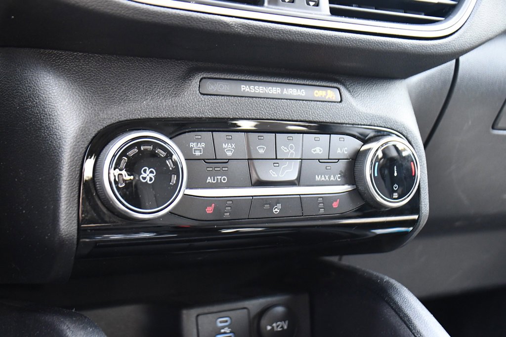 Used 2022 Ford Escape SE w/ Cold Weather Package image 27