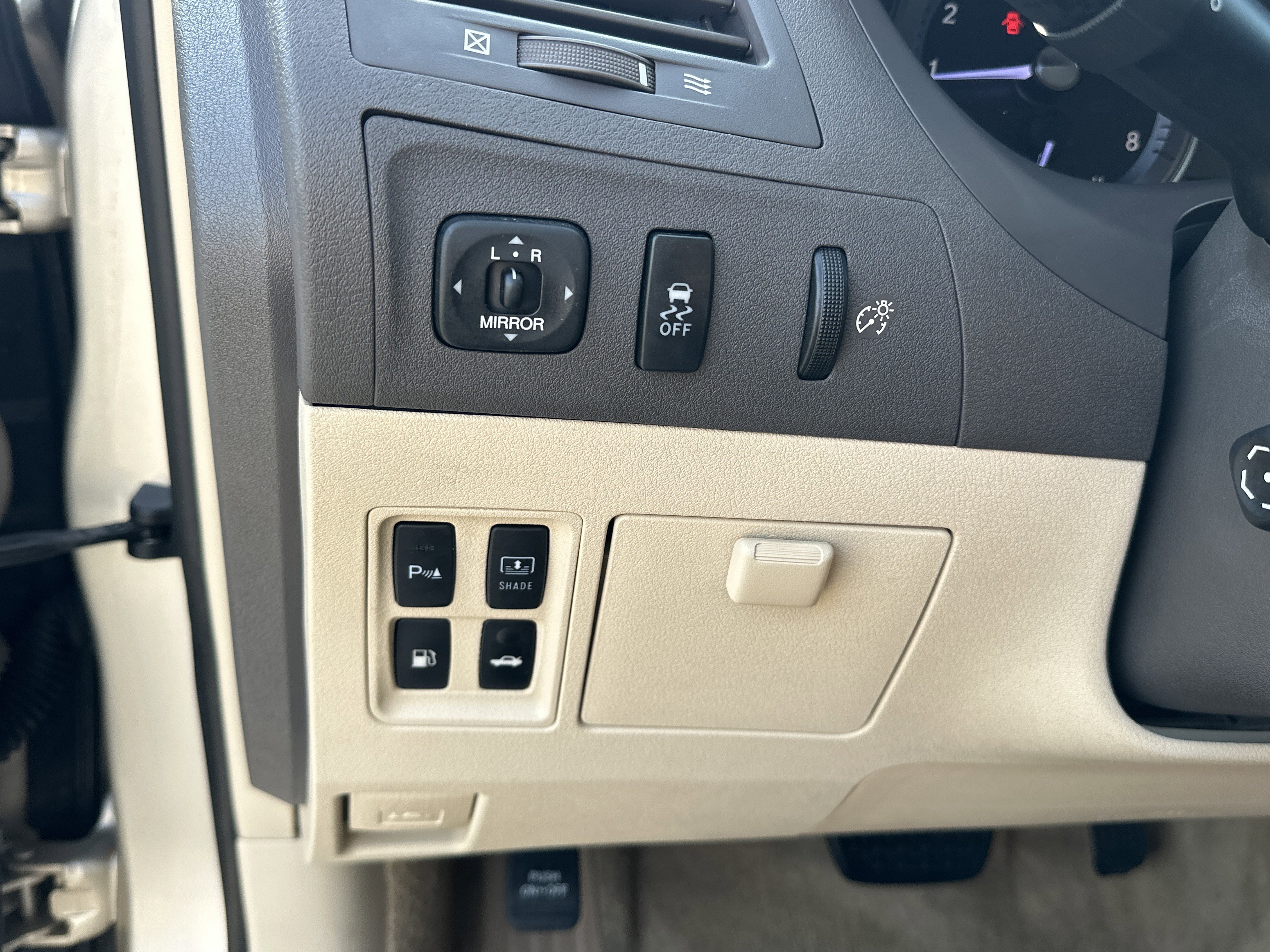 Used 2011 Lexus ES 350 image 32