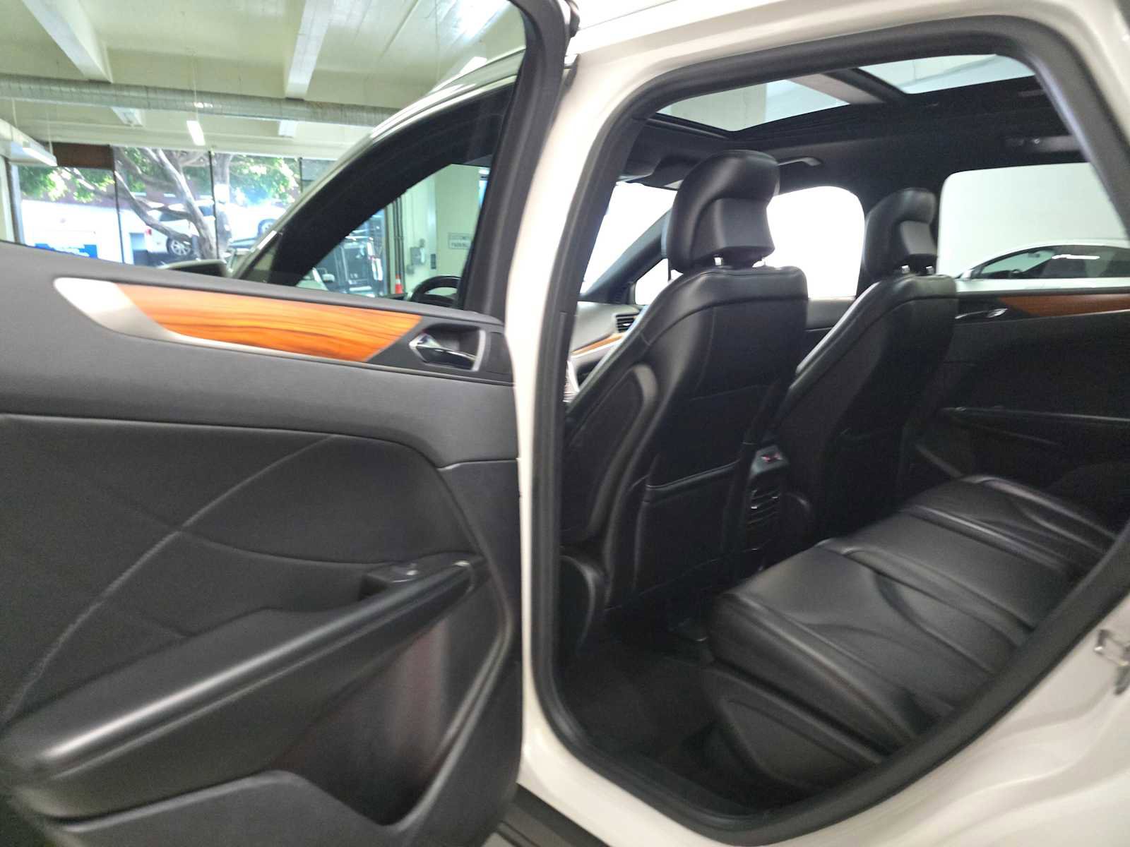 Used 2016 Lincoln MKC Reserve image 15