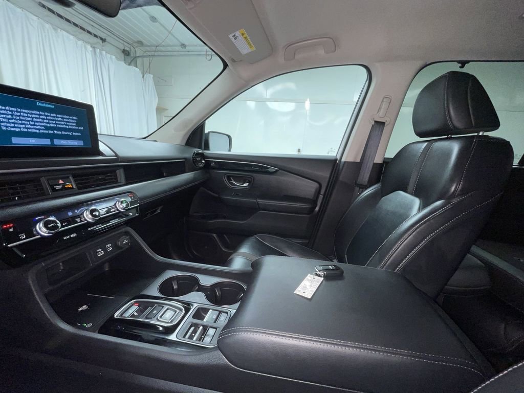 Certified 2025 Honda Pilot EX-L image 22