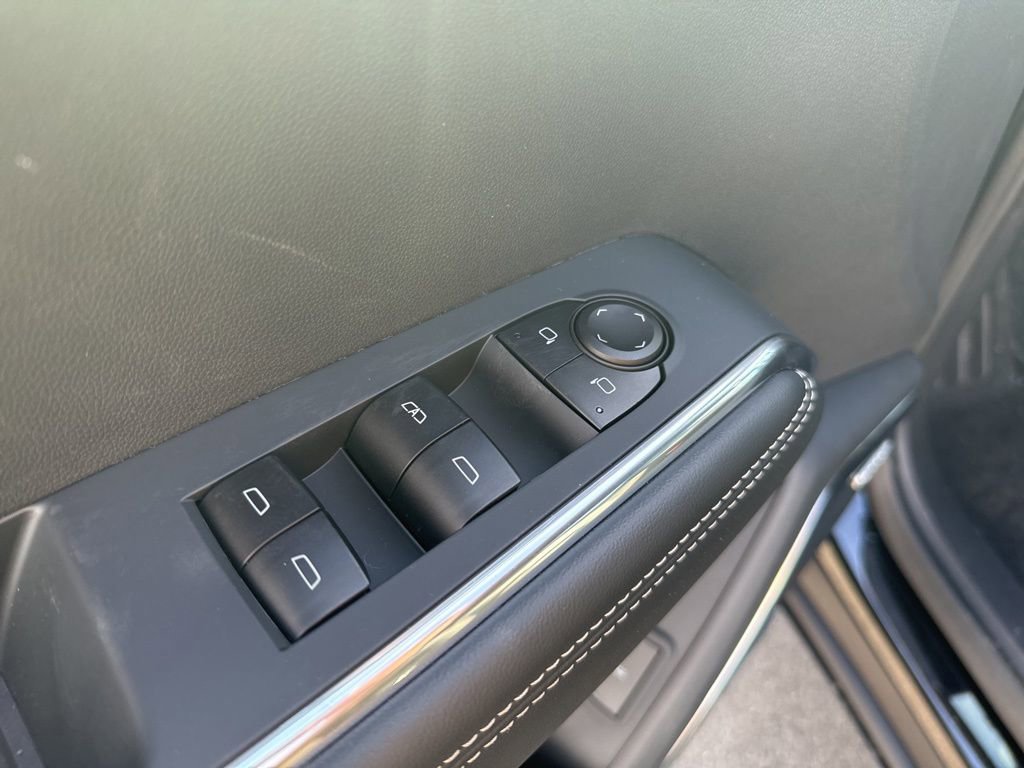 New 2025 GMC Acadia Elevation AWD/4WD image 19