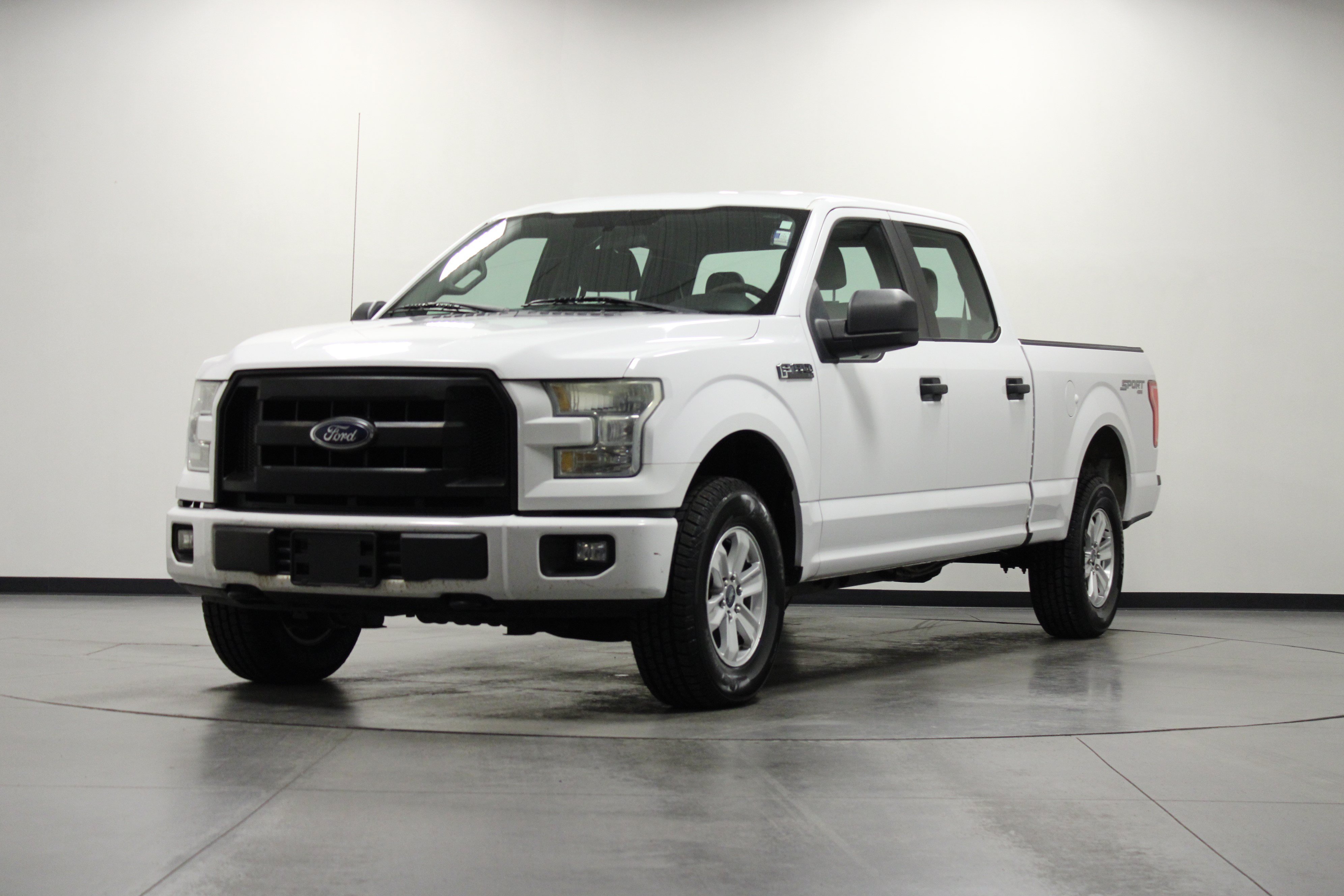 Used 2015 Ford F150 XL w/ Equipment Group 101A Mid AWD/4WD image 8