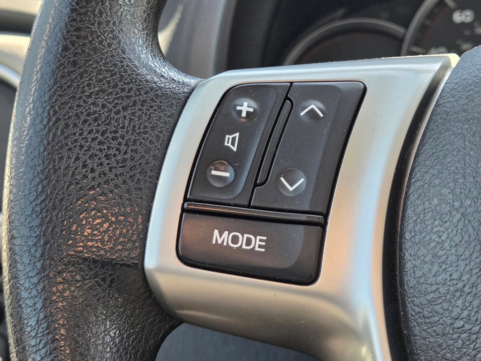 Used 2014 Toyota Yaris LE FWD image 26