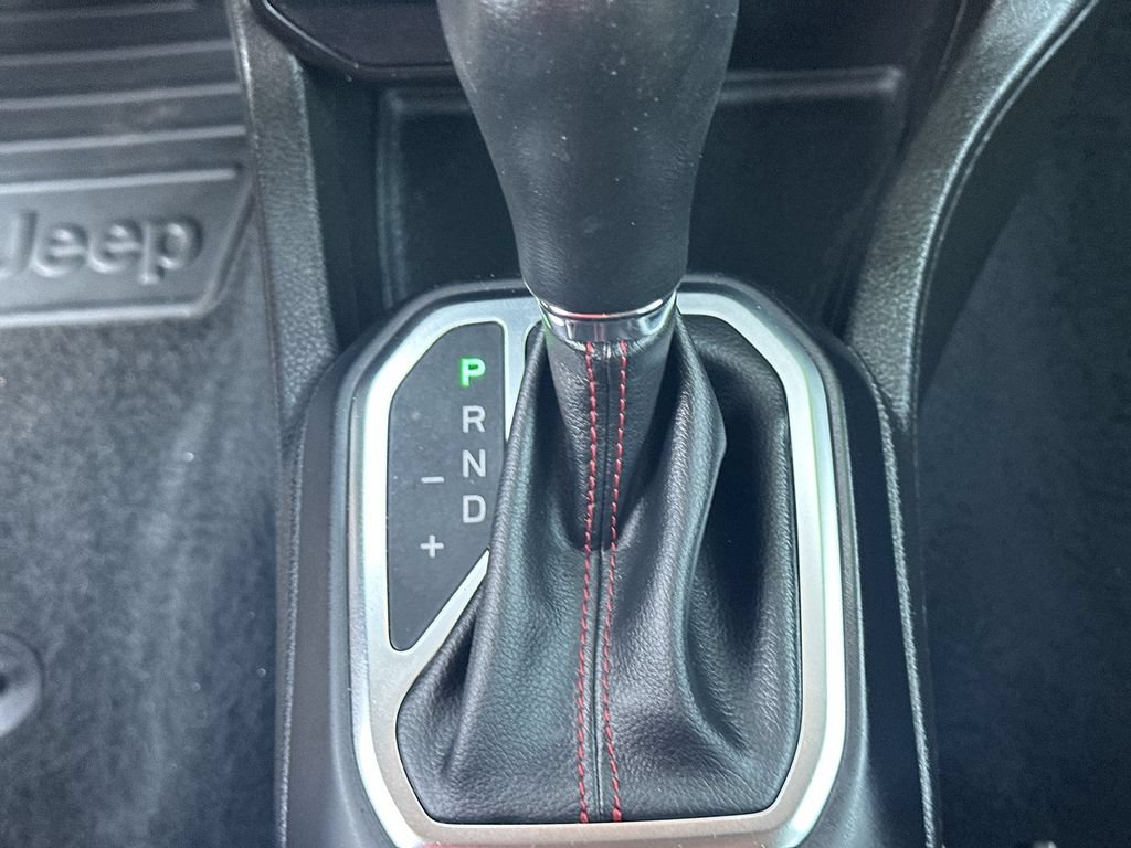 Used 2023 Jeep Renegade Trailhawk AWD/4WD image 27