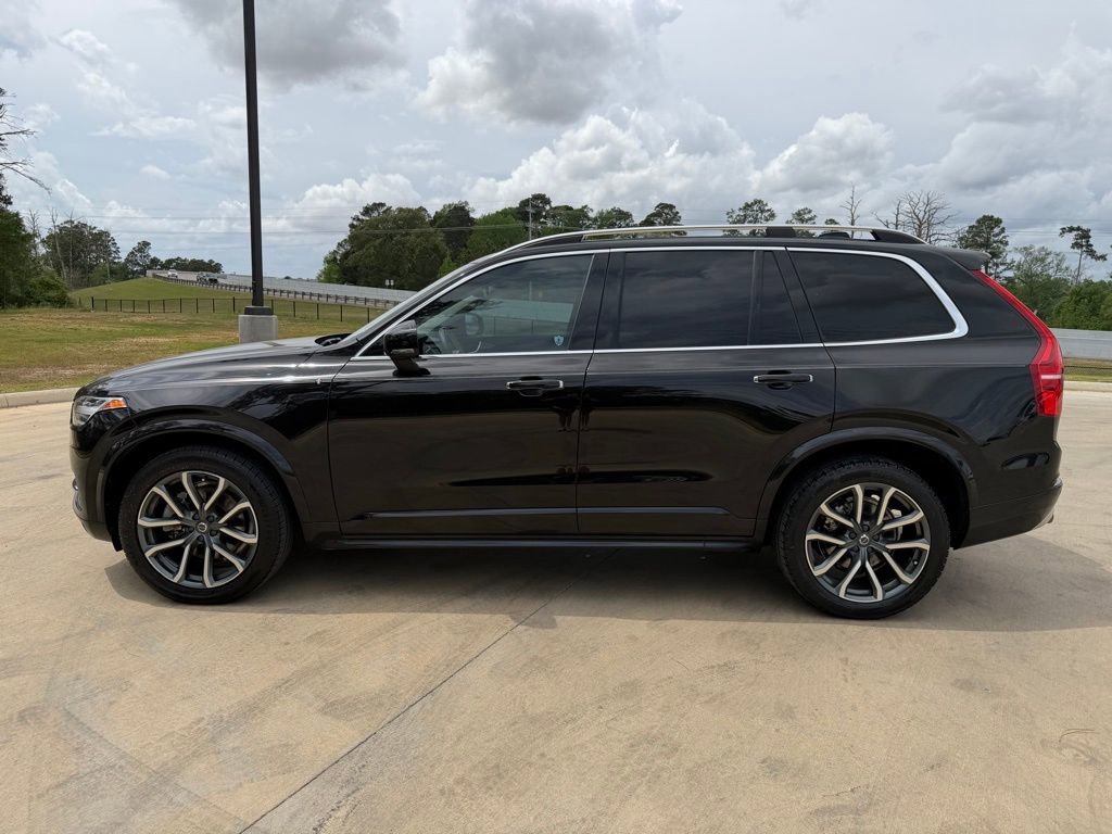 Used 2019 Volvo XC90 T5 Momentum FWD image 2