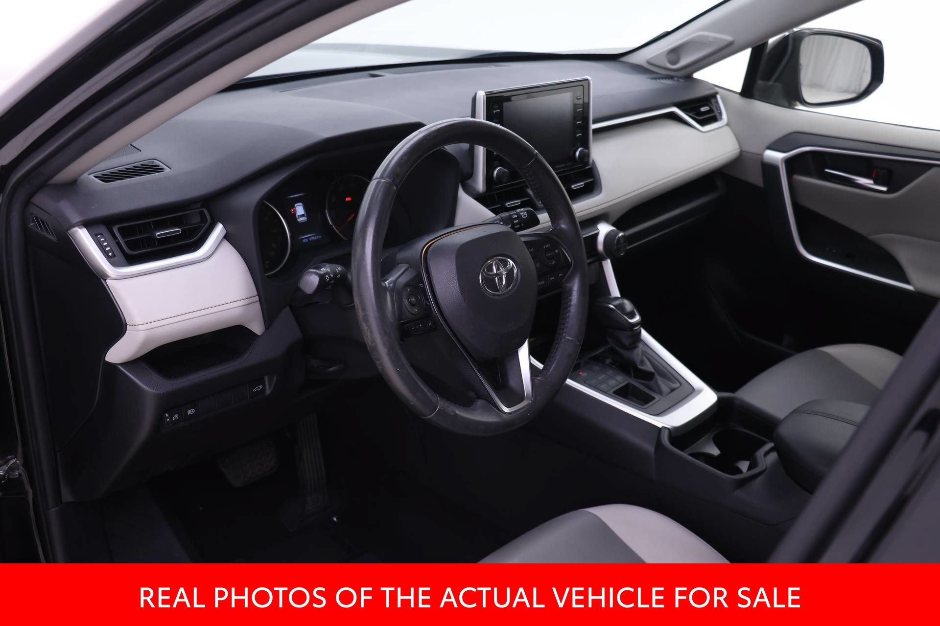 Certified 2019 Toyota RAV4 XLE Premium w/ Advanced Technology Package AWD/4WD image 3