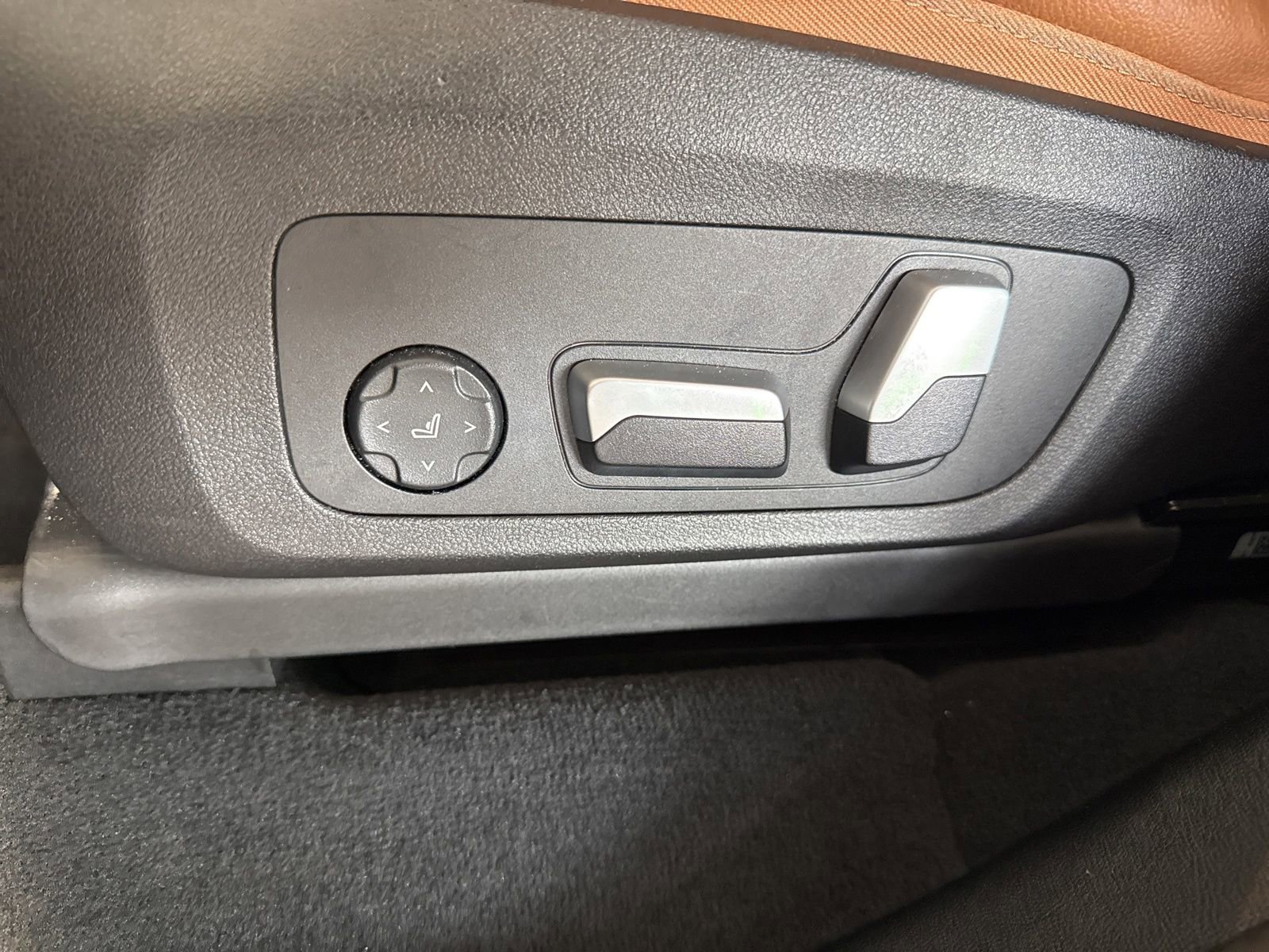 Certified 2024 BMW X3 xDrive30i w/ Convenience Package AWD/4WD image 14