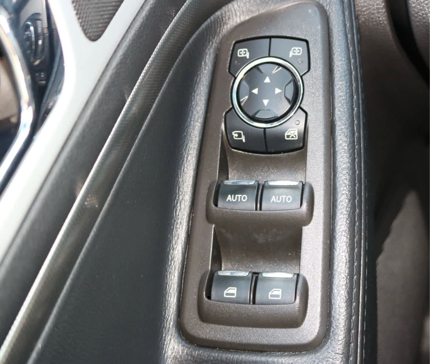 Used 2015 Ford Explorer Sport w/ Equipment Group 401A AWD/4WD image 19