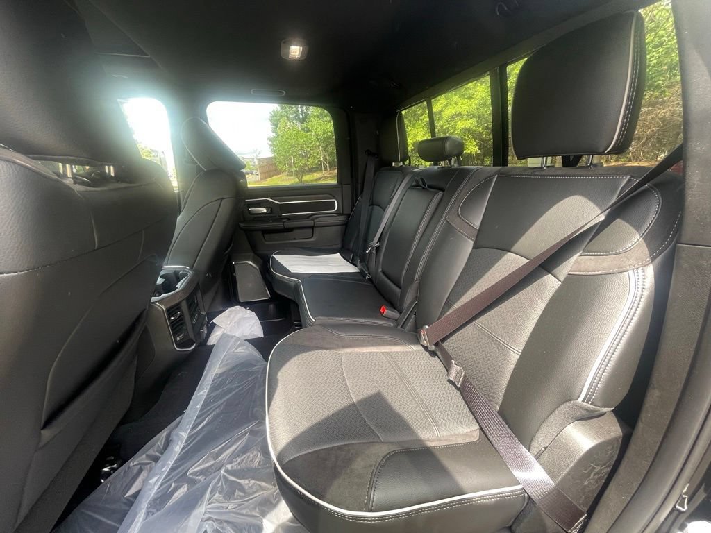 New 2026 RAM 2500 Laramie AWD/4WD image 10