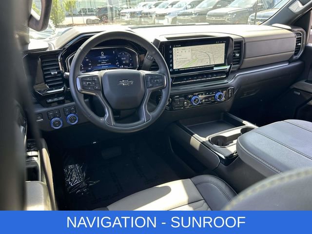 Used 2024 Chevrolet Silverado 2500 ZR2 w/ Technology Package AWD/4WD image 2