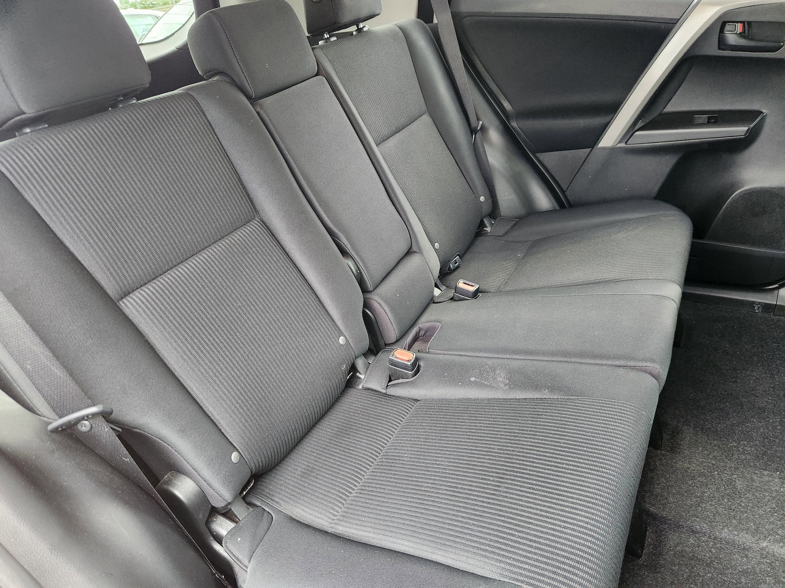Used 2018 Toyota RAV4 LE w/ All Weather Liner Package AWD/4WD image 15