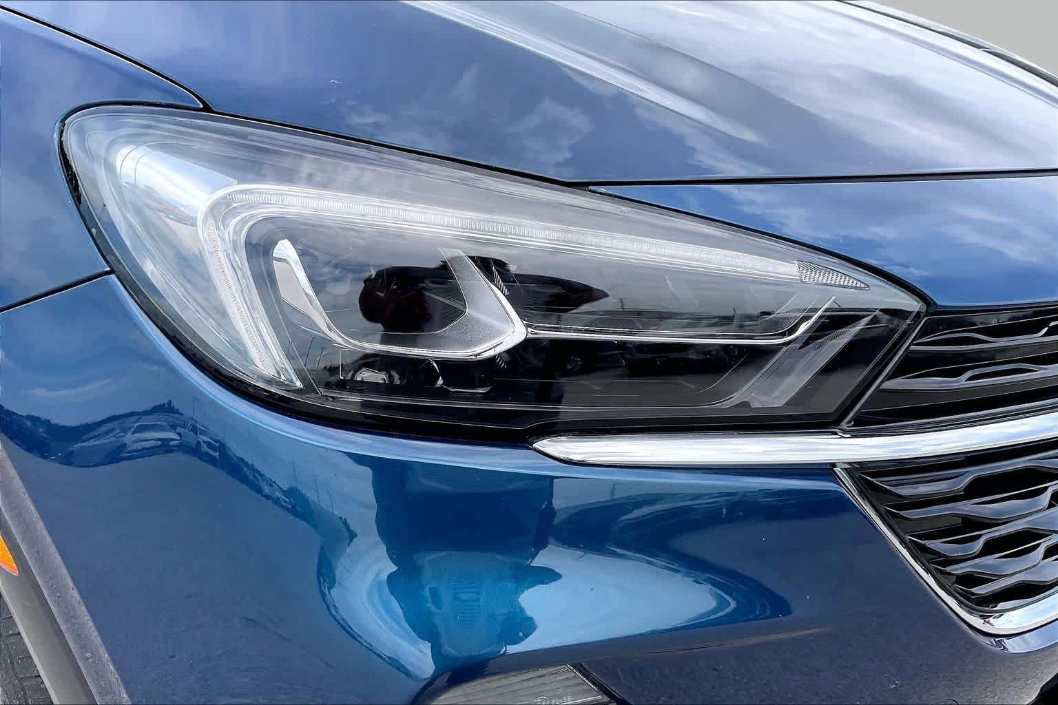 Used 2020 Buick Encore GX Essence FWD image 27