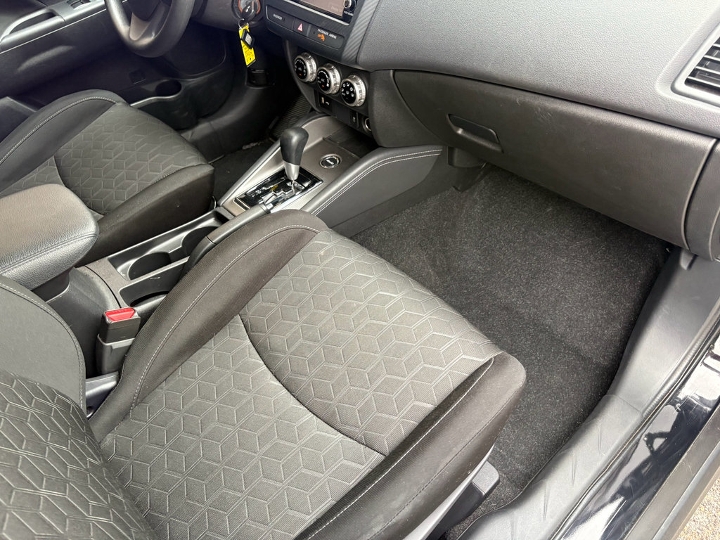Used 2025 Mitsubishi Outlander Sport ES AWD/4WD image 25