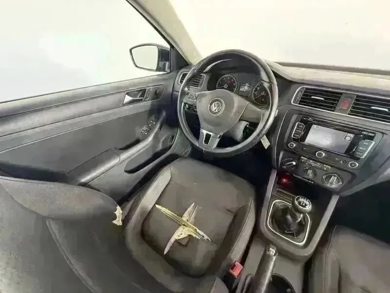 Used 2012 Volkswagen Jetta SE FWD image 48