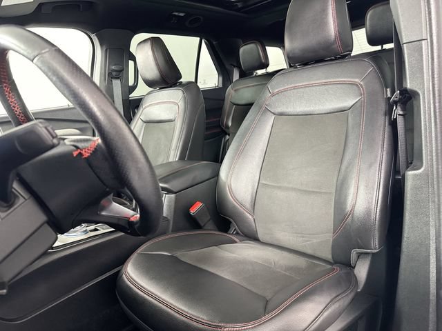 Used 2023 Ford Explorer ST-Line w/ Class IV Trailer Tow Package AWD/4WD image 20