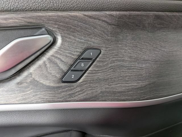 Used 2024 Jeep Grand Cherokee Limited AWD/4WD image 14