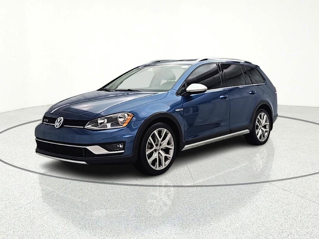 Used 2017 Volkswagen Golf Alltrack SEL image 4