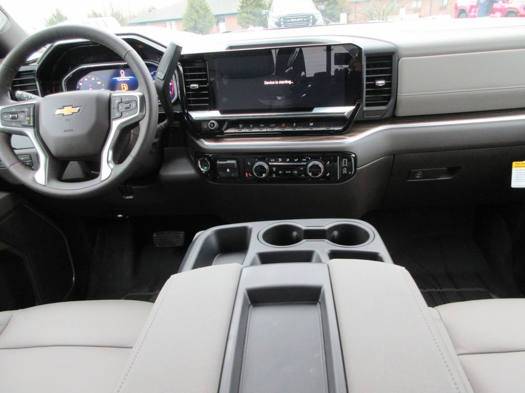 New 2026 Chevrolet Silverado 3500 LT w/ All Star Edition AWD/4WD image 18
