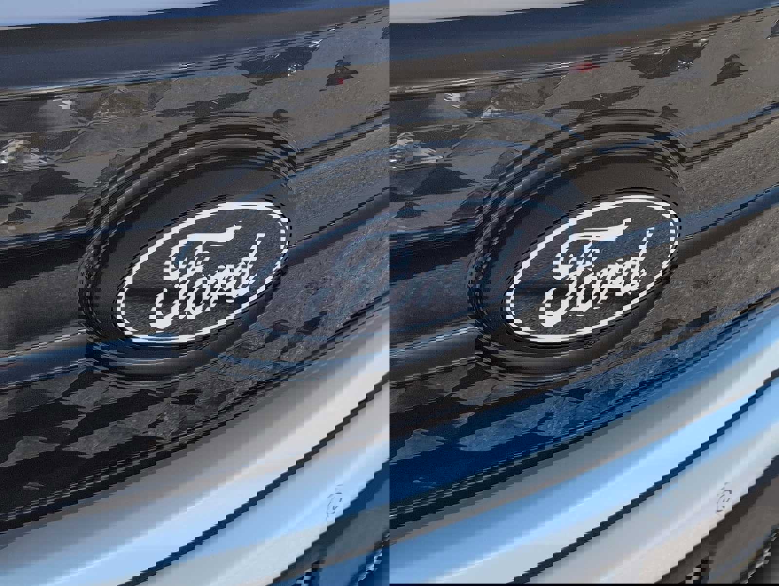 New 2025 Ford F150 Lightning Platinum image 4